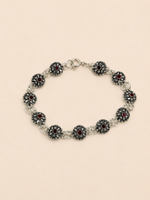 Carica l'immagine nel visualizzatore di Gallery, Bottone Sardo - bracciale bottoni piccoli
