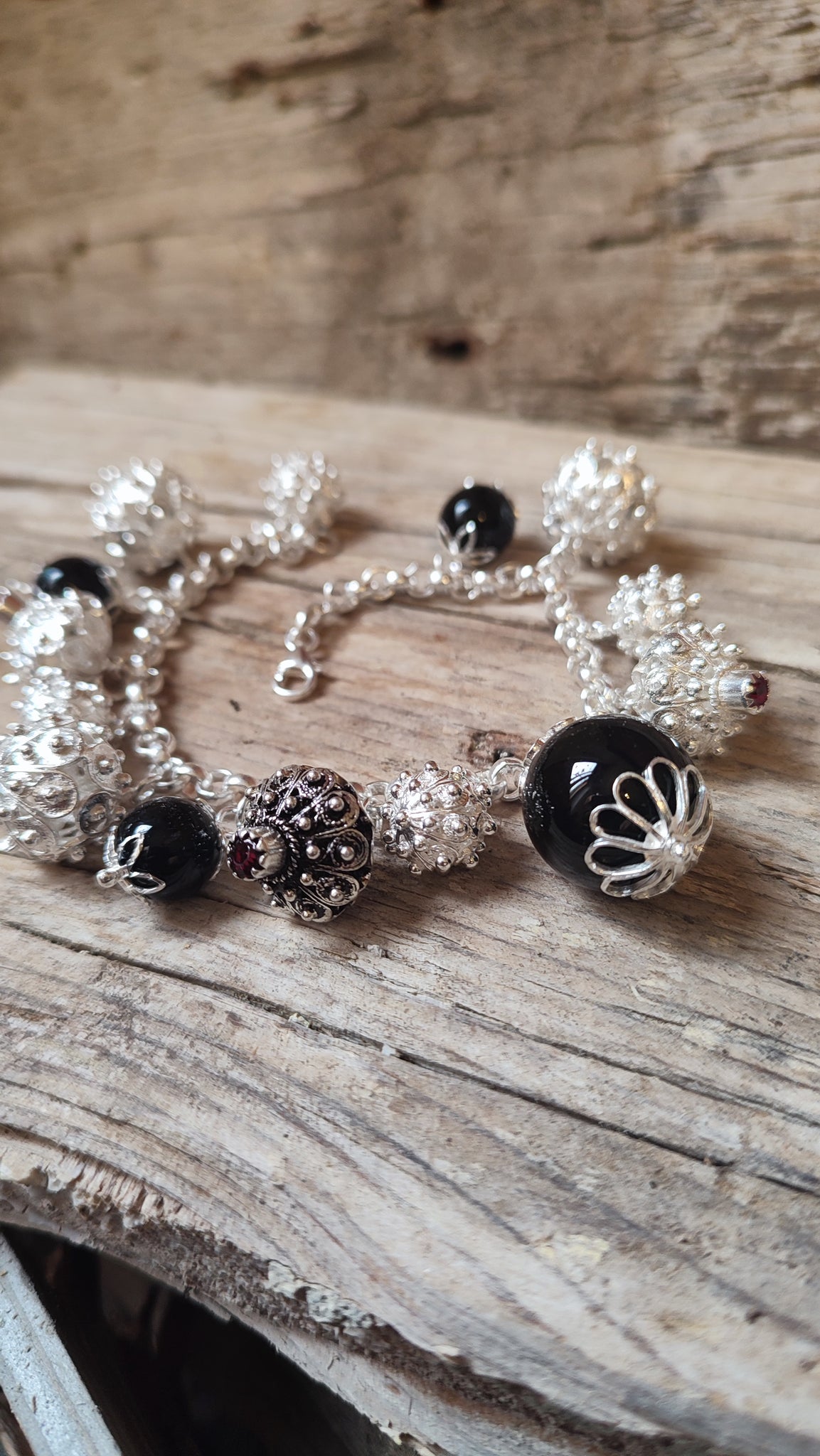 BRACCIALE RIGIDO IN FILIGRANA SARDA CON BOTTONI IGLESIENTI ARGENTO 925 BRUNITO - Camporelli Gioielli BRACCIALE RIGIDO IN FILIGRANA SARDA CON BOTTONI IGLESIENTI ARGENTO 925 BRUNITO - Camporelli Gioielli