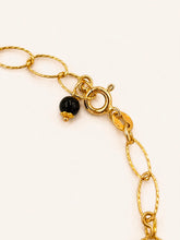 Carica l'immagine nel visualizzatore di Gallery, Su Coccu - Bracciale con cinque Coccu
