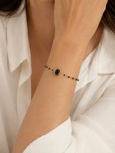 Carica l'immagine nel visualizzatore di Gallery, Su Coccu - Bracciale con onice
