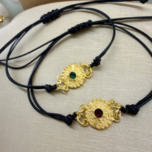Carica l'immagine nel visualizzatore di Gallery, Bottone Sardo - Bracciale
